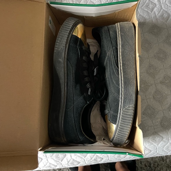 Suede Puma Platforms - Picture 5 of 5